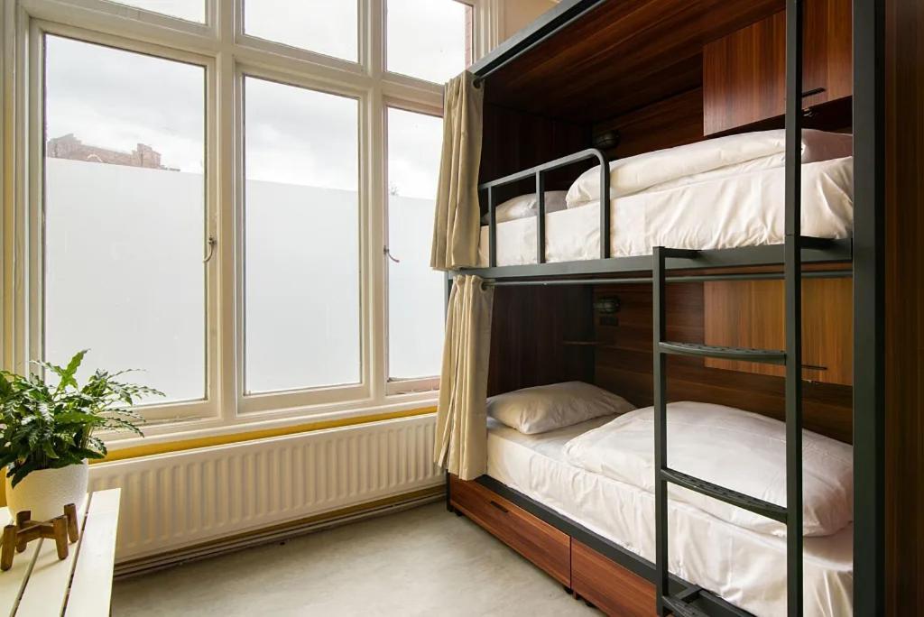 Hostel Malacuna